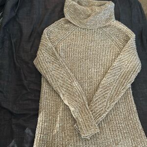 Dress with collar, 100% acrylic, 32 long and 17 wide,